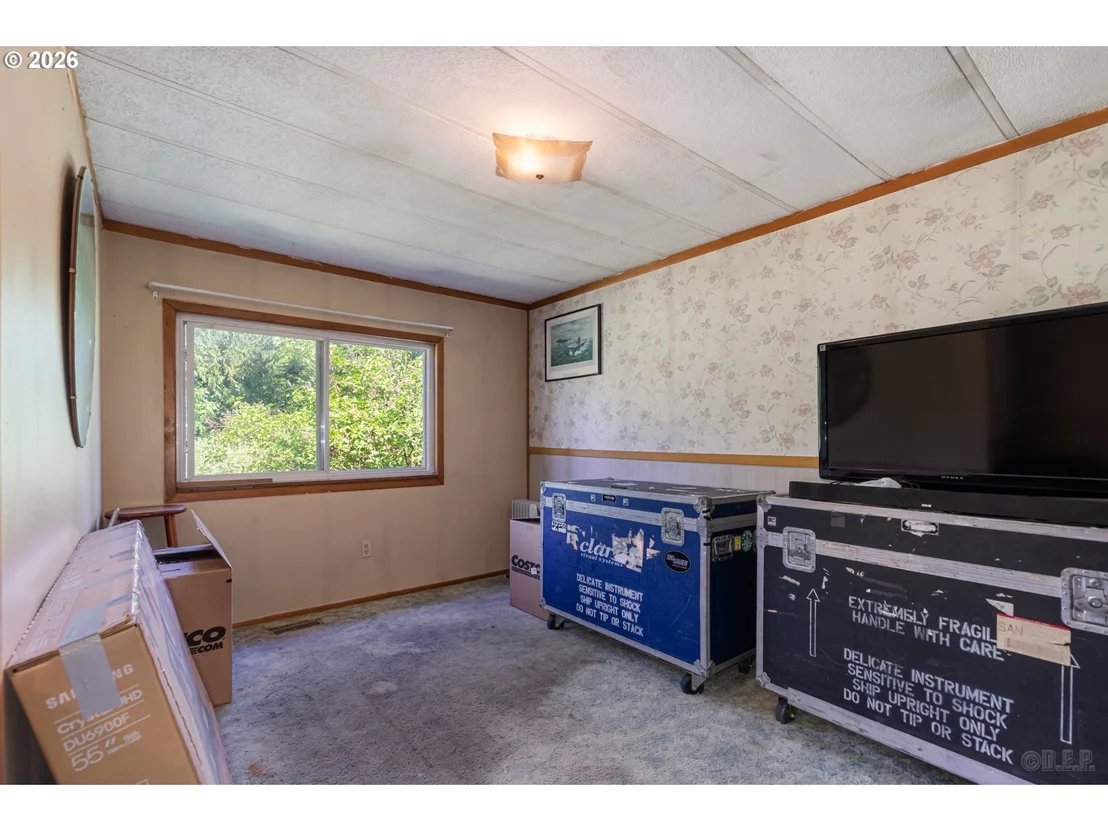 Photo of 66971 MAPLECREST LN