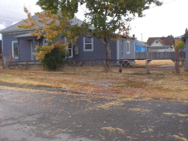 Photo of 1341 7TH ST