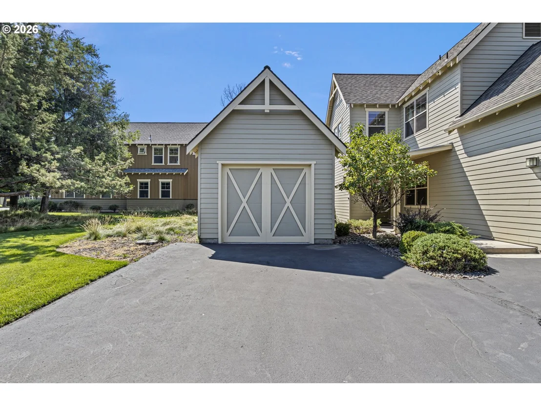 Photo of 11122 BUNK HOUSE LN