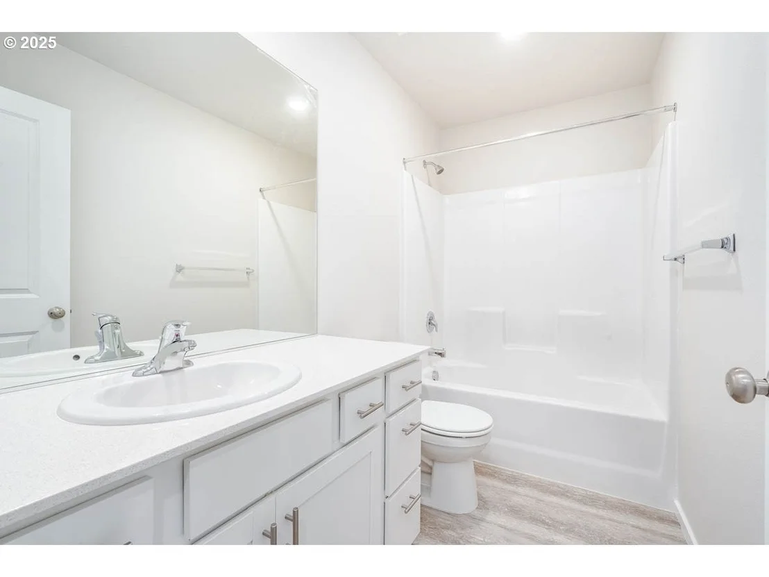 Photo of 422 Reno ST NE
