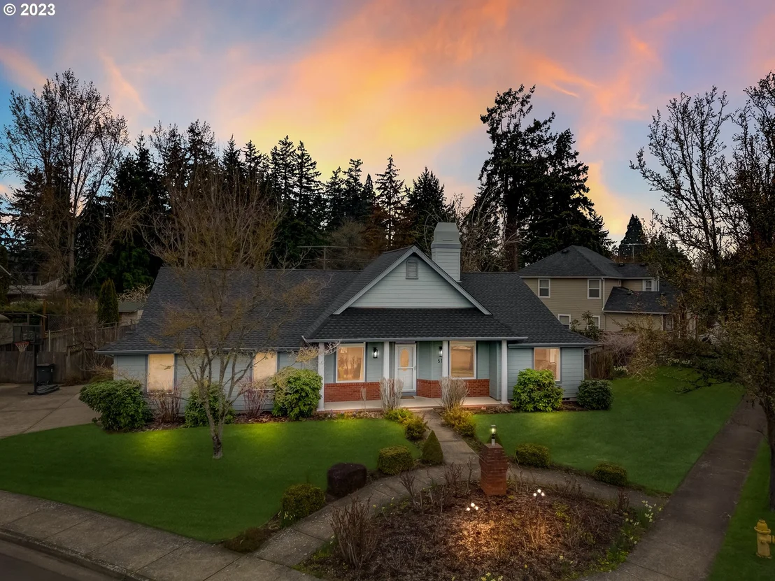 Photo of 51 SILVER OAK DR