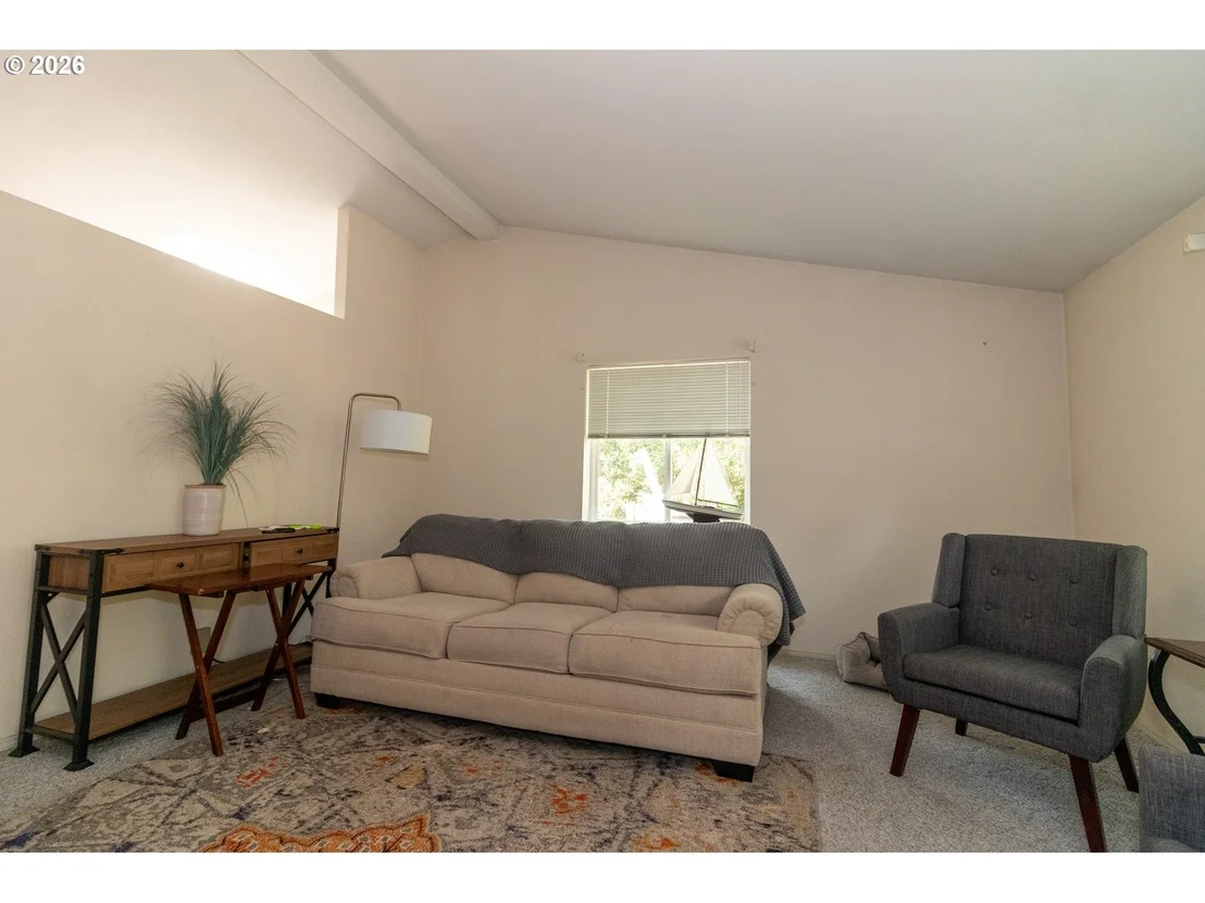 Photo of 4792 RHODODENDRON LOOP