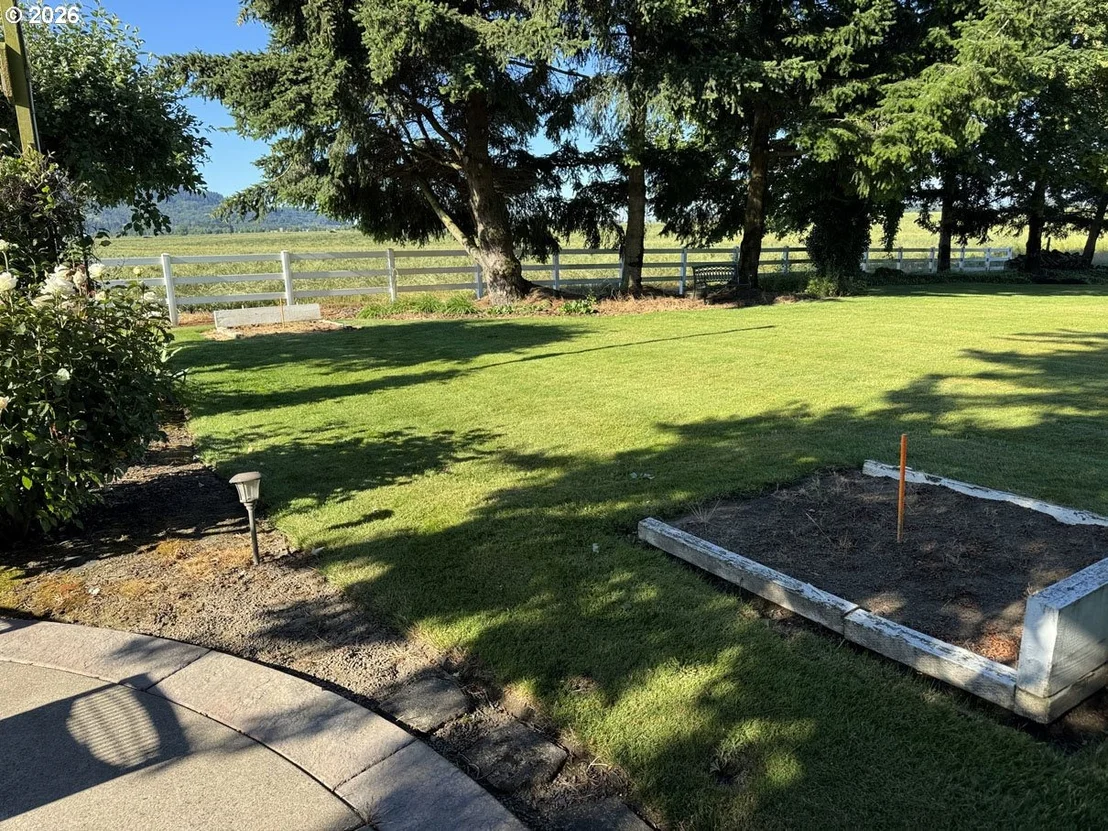 Photo of 33174 LANGMACK RD
