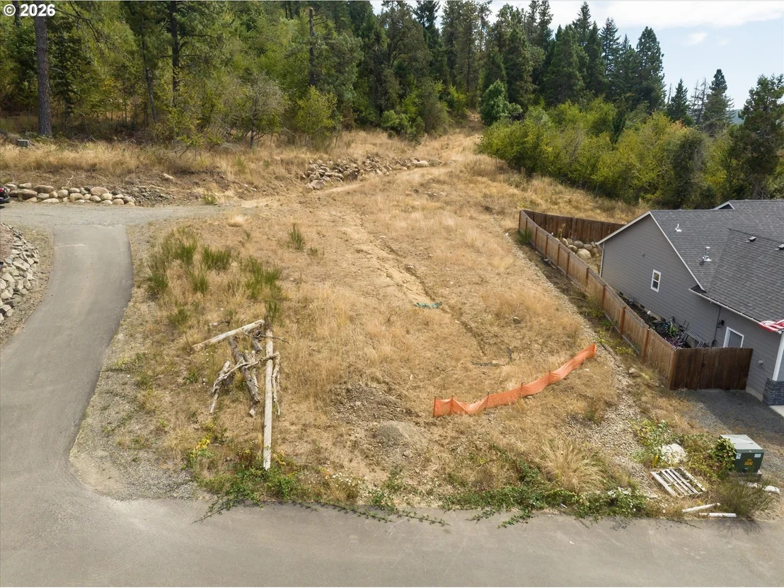 Photo of 731 BOULDER LOOP