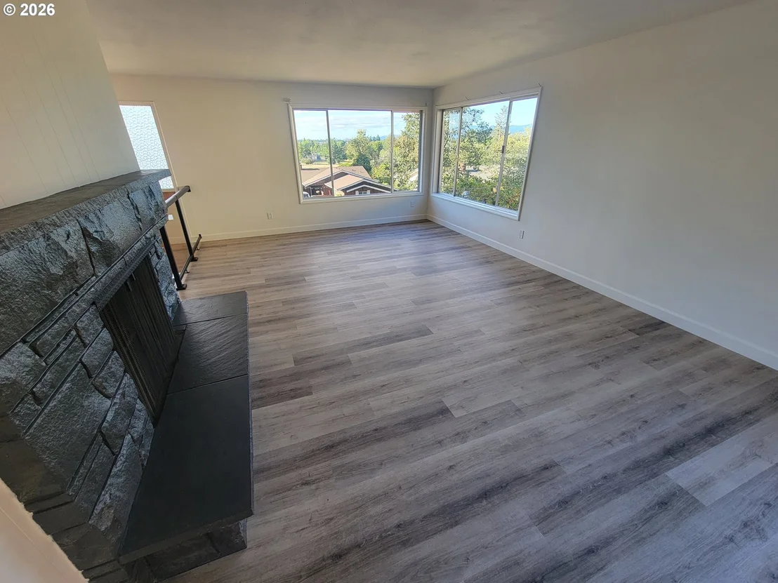 Photo of 2460 W 21ST AVE