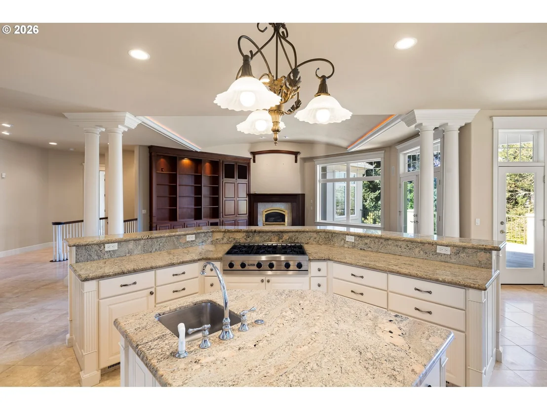 Photo of 2663 RIDGEMONT DR