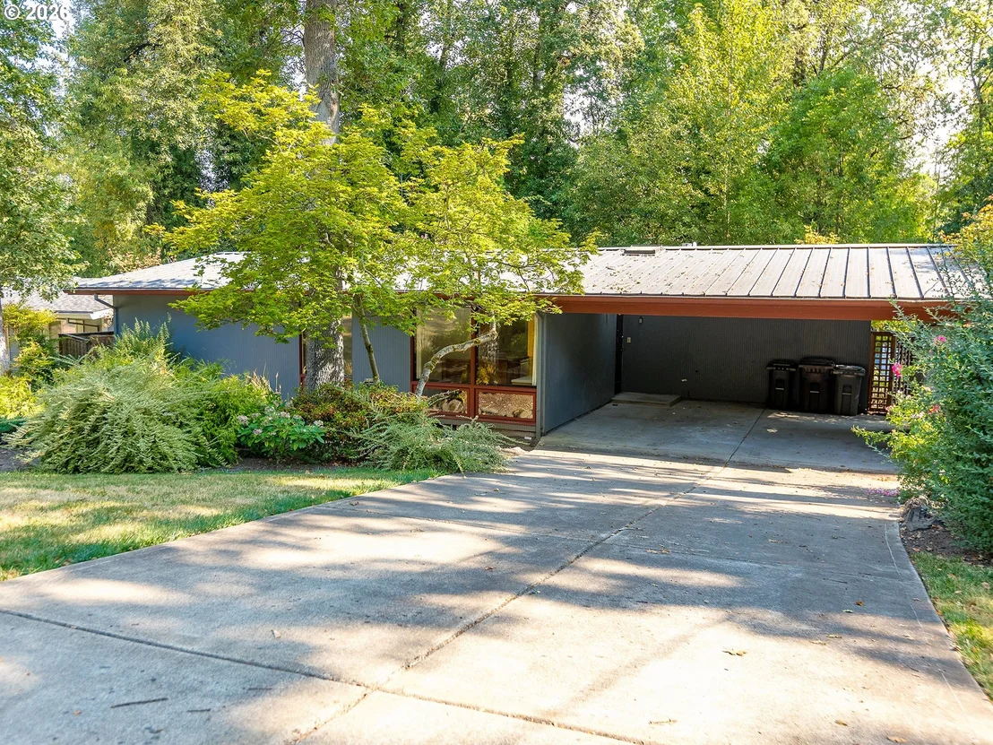 Photo of 19922 WHITE CLOUD CIR