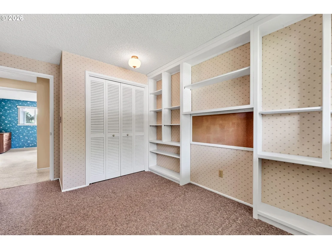 Photo of 1922 SPRINGHILL DR
