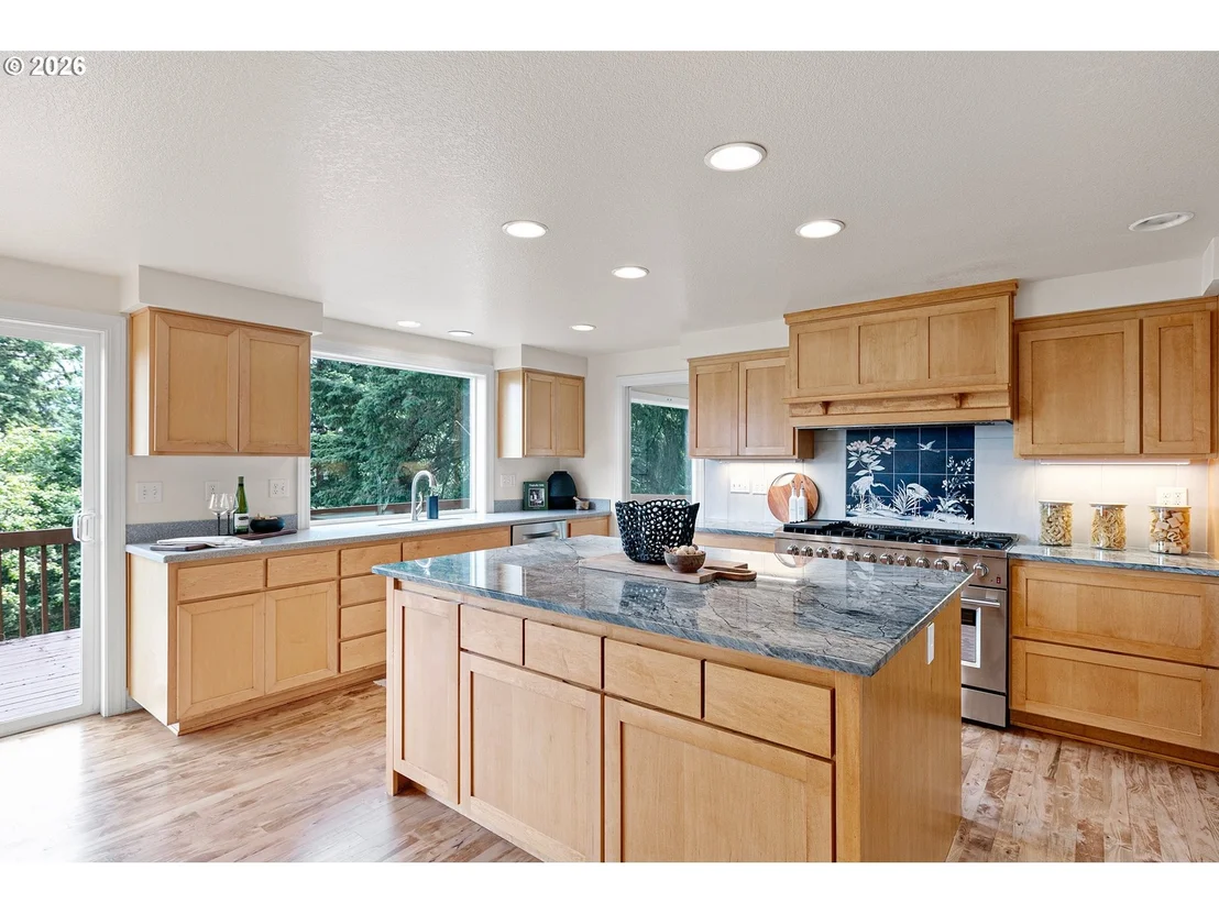Photo of 3335 BENTLEY AVE