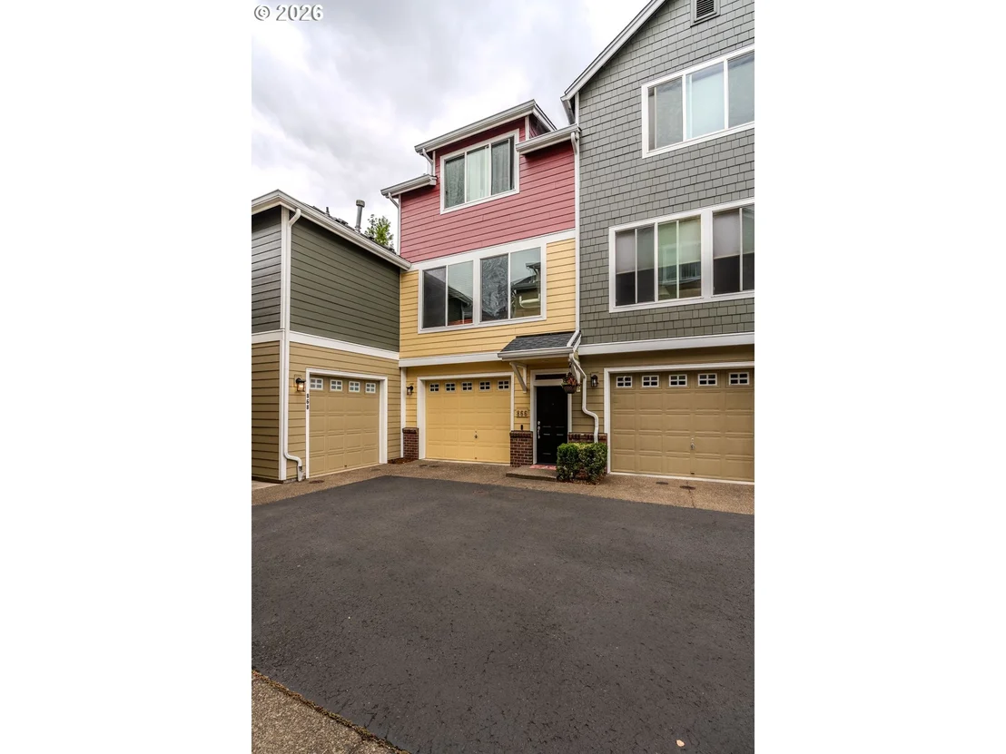 Photo of 866 NW COUNCIL DR