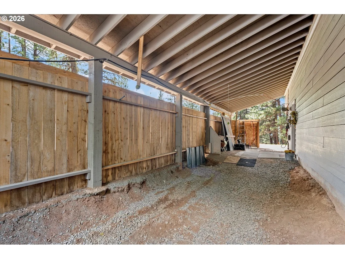 Photo of 395 BONANZA ST