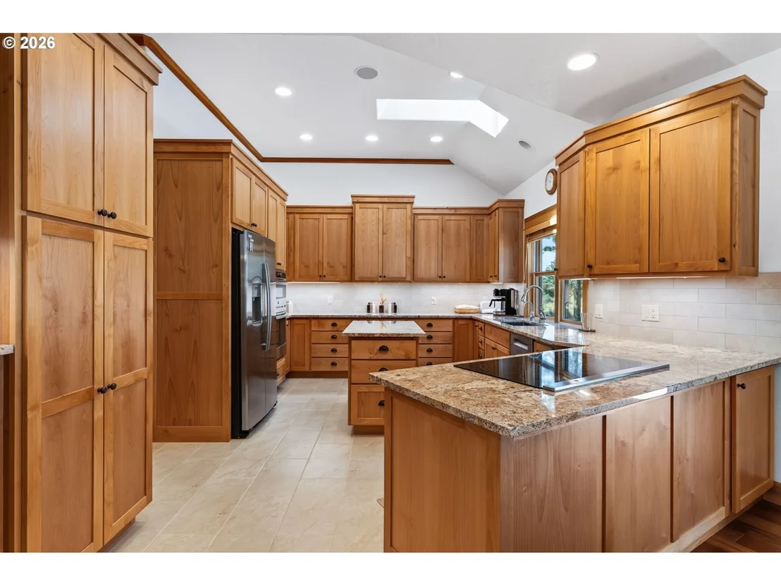 Photo of 17690 Mountain View RD SW