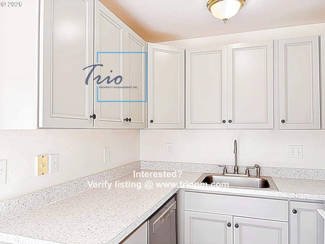 Photo of 112 LEA AVE