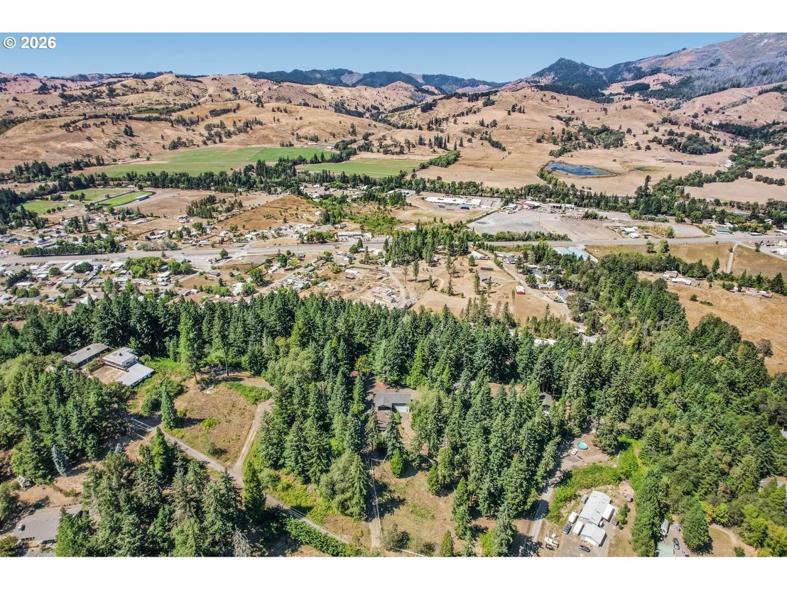Photo of 283 UPPER TERRACE LN