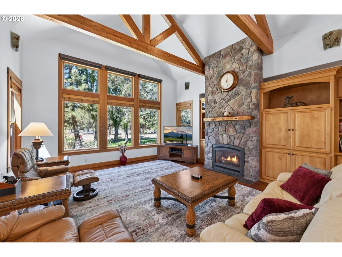 Photo of 17690 Mountain View RD SW
