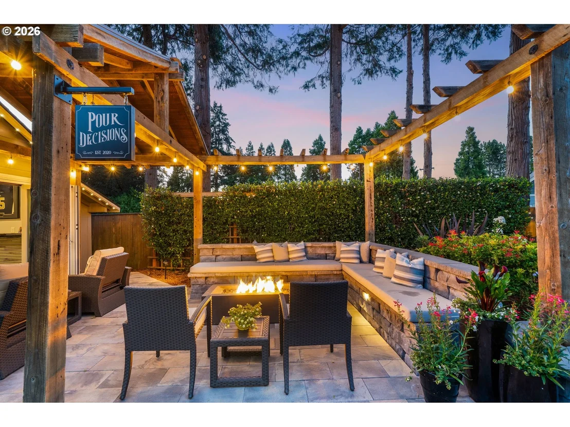Photo of 673 SHORELINE WAY