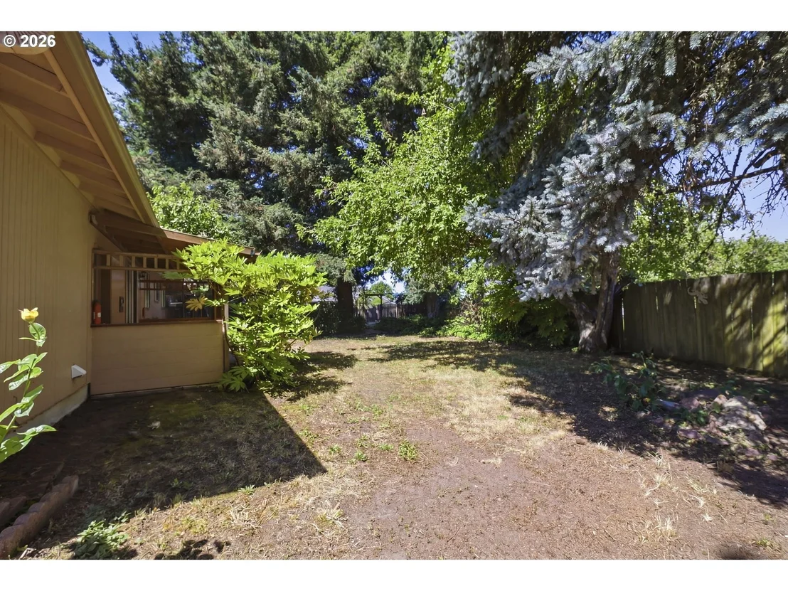 Photo of 2250 W IRWIN WAY