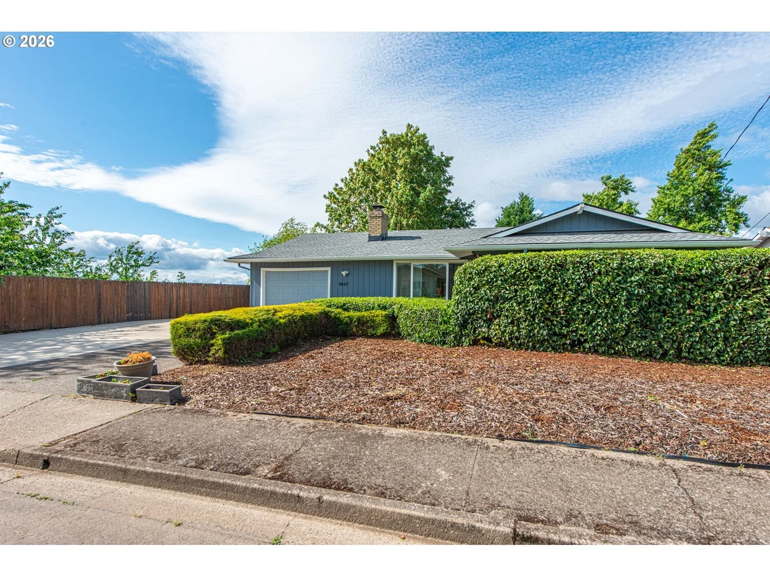 Photo of 5621 CODY AVE