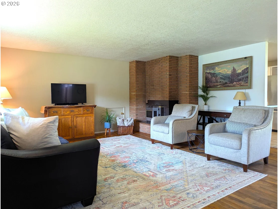 Photo of 76501 PORTAL DR