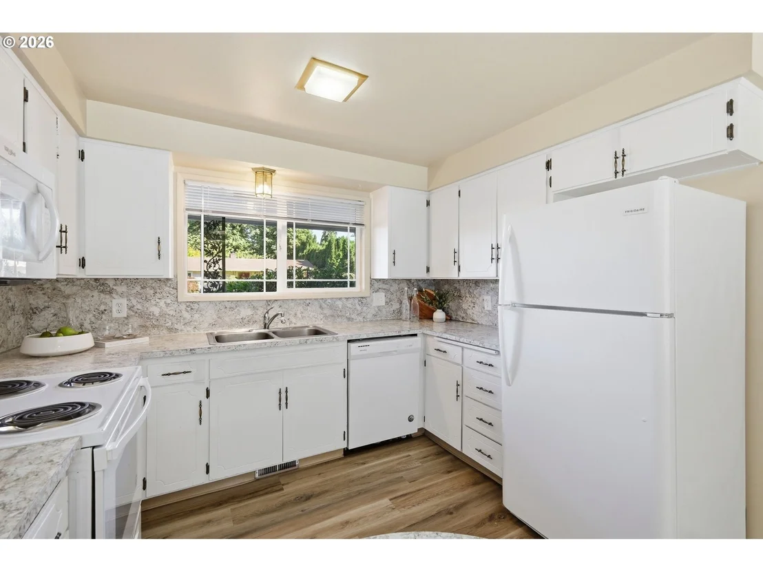 Photo of 4874 HERMAN ST