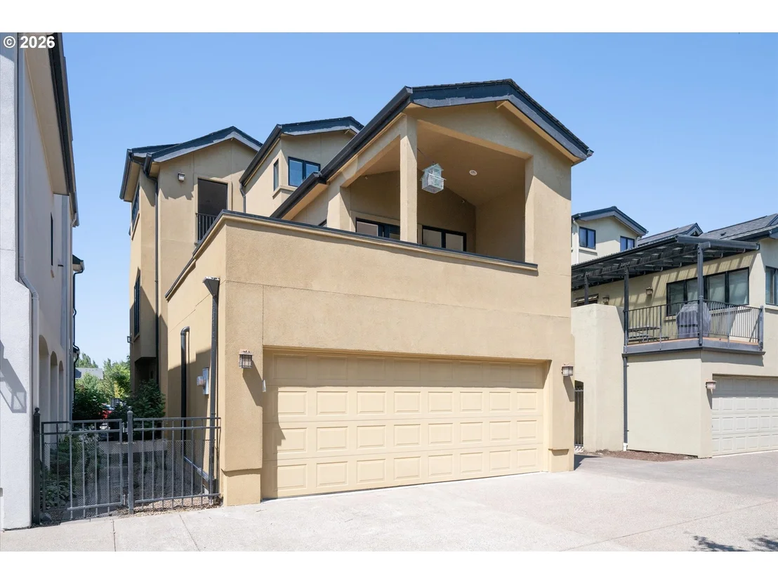 Photo of 2883 LORD BYRON PL