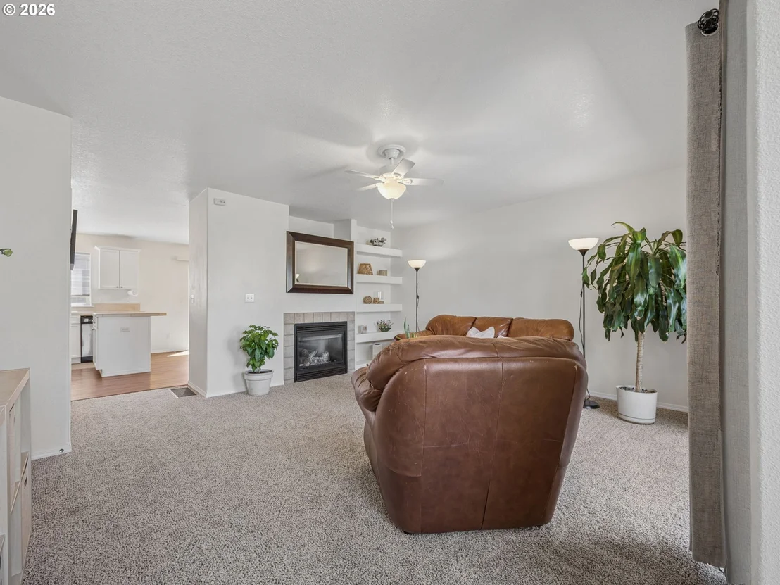Photo of 1384 SW 22ND TER