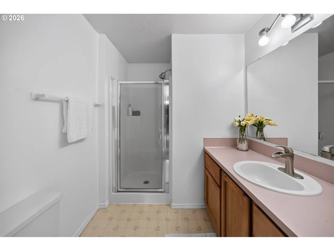 Photo of 212 SUNSET DR