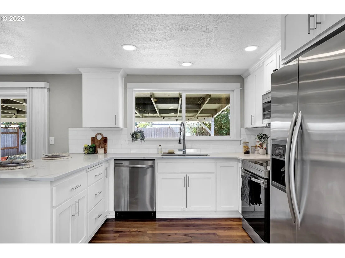 Photo of 326 38TH PL