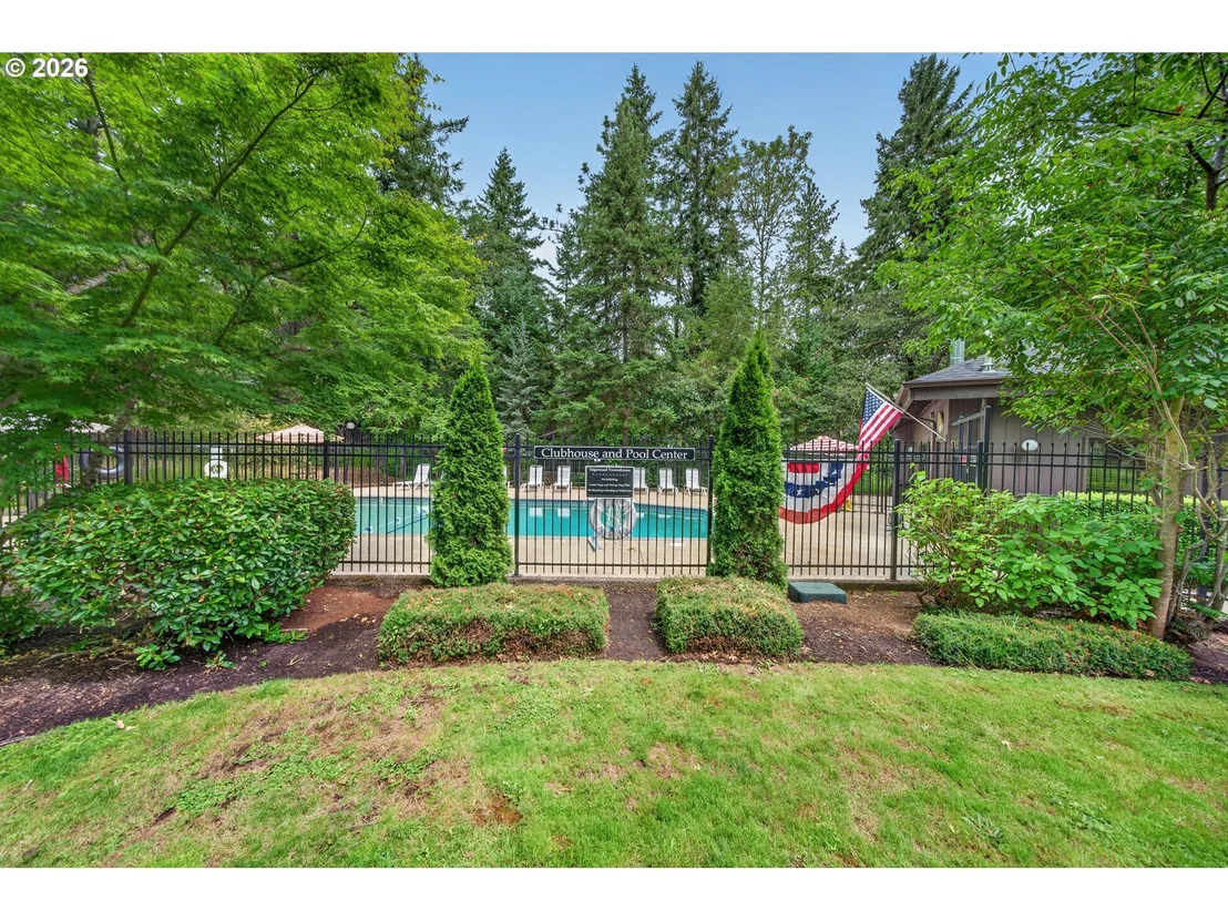 Photo of 20 BRAE BURN DR