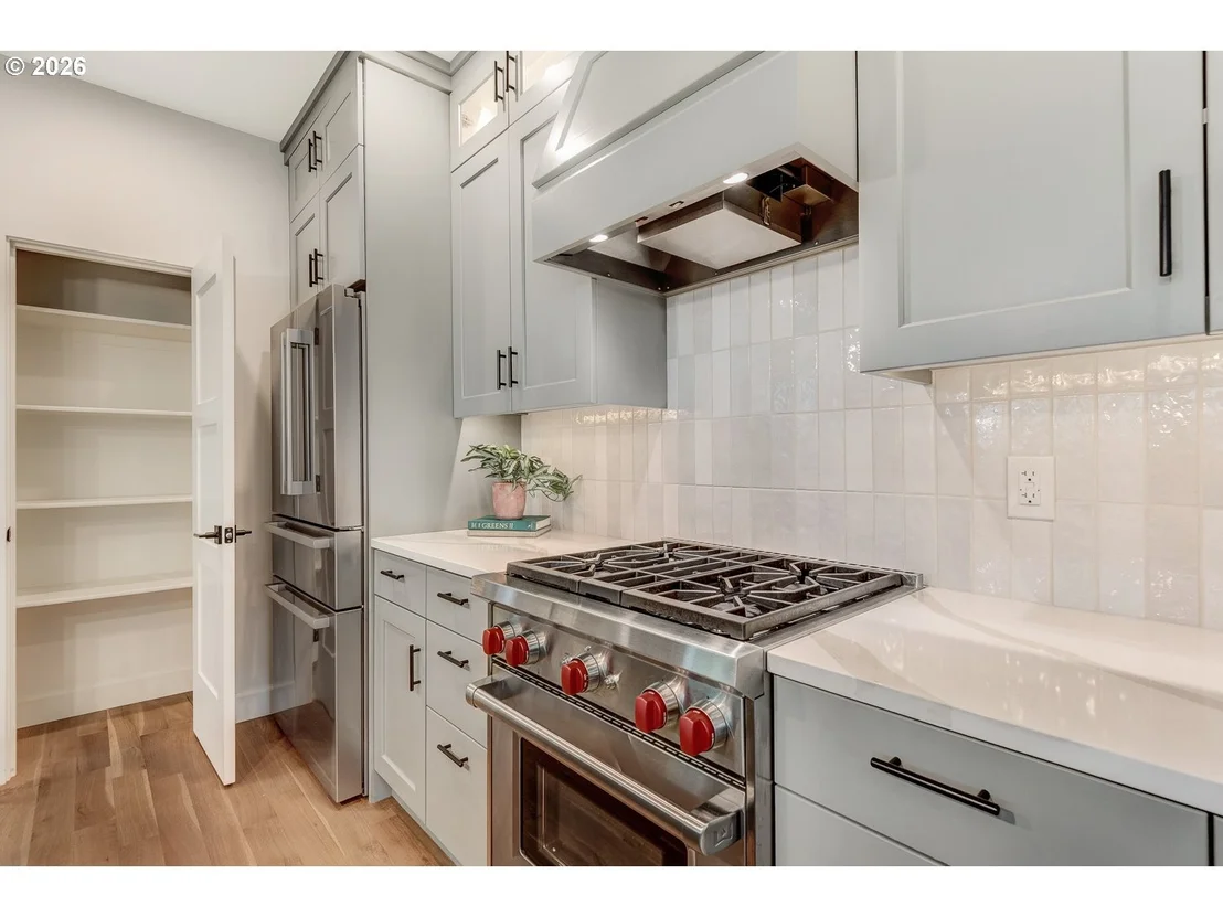 Photo of 2424 NW CROSSING DR
