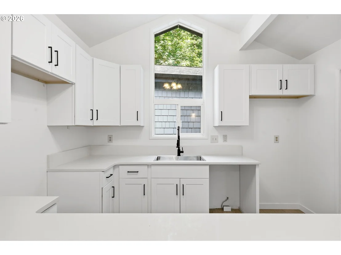 Photo of 7048 GLACIER DR