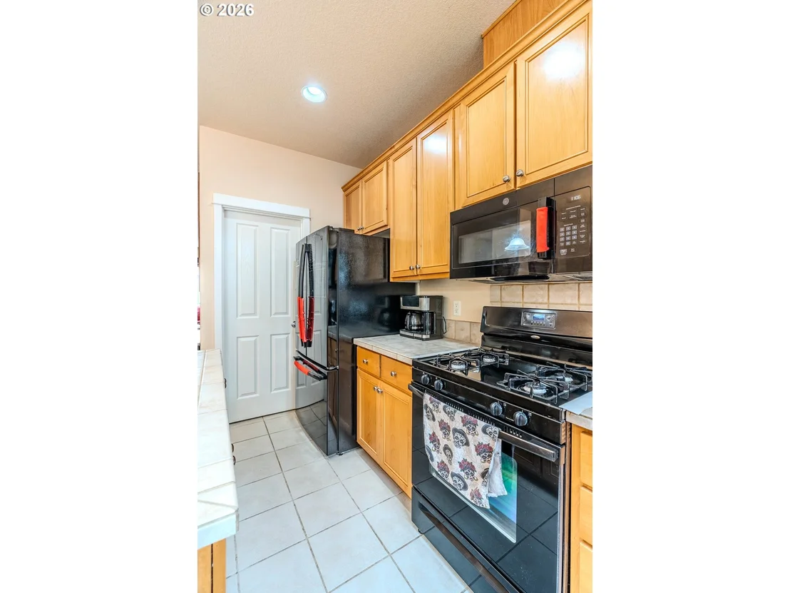 Photo of 866 NW COUNCIL DR