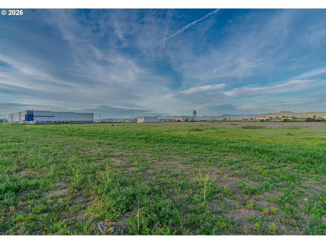 Photo of 4676 INDUSTRY DR