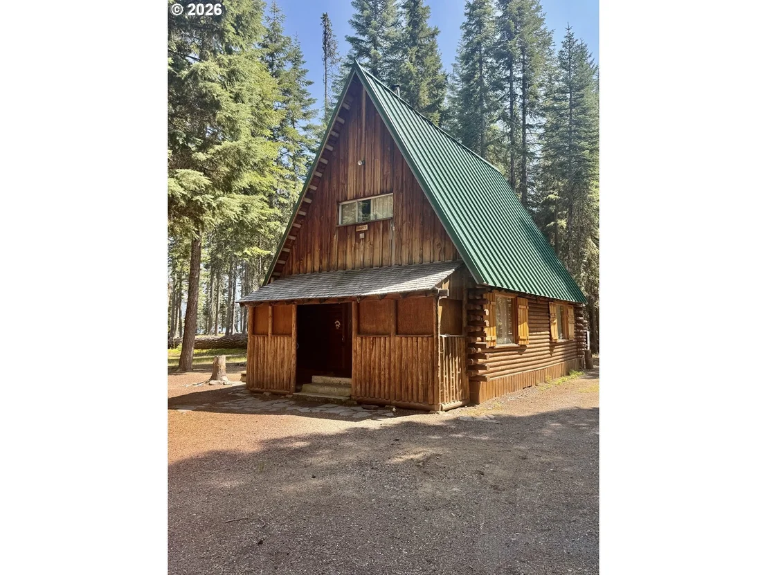 Photo of 10 DIAMOND LAKE LOOP