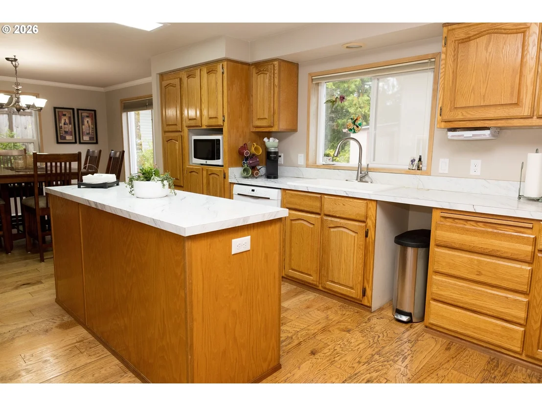 Photo of 327 SOUTHRIDGE DR