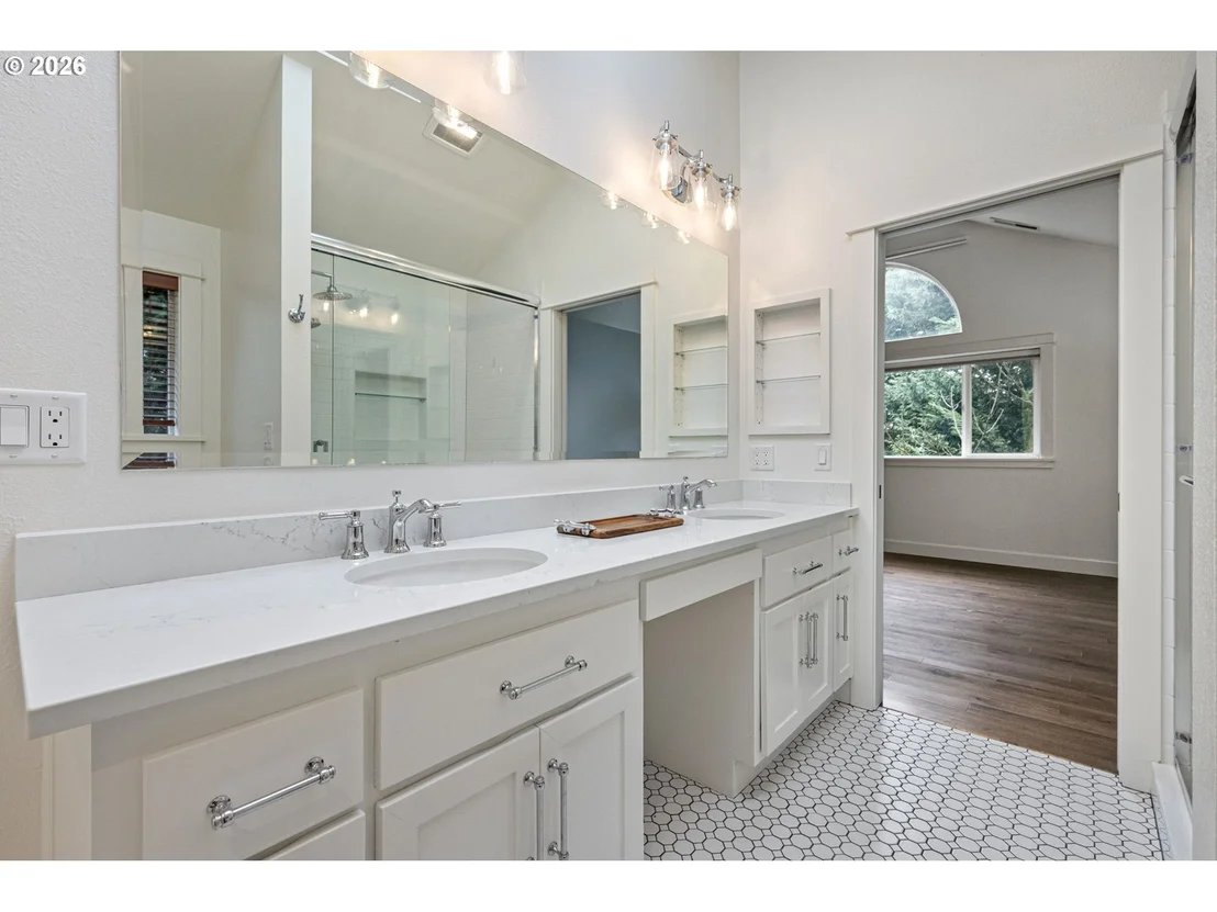 Photo of 3368 BENTLEY AVE