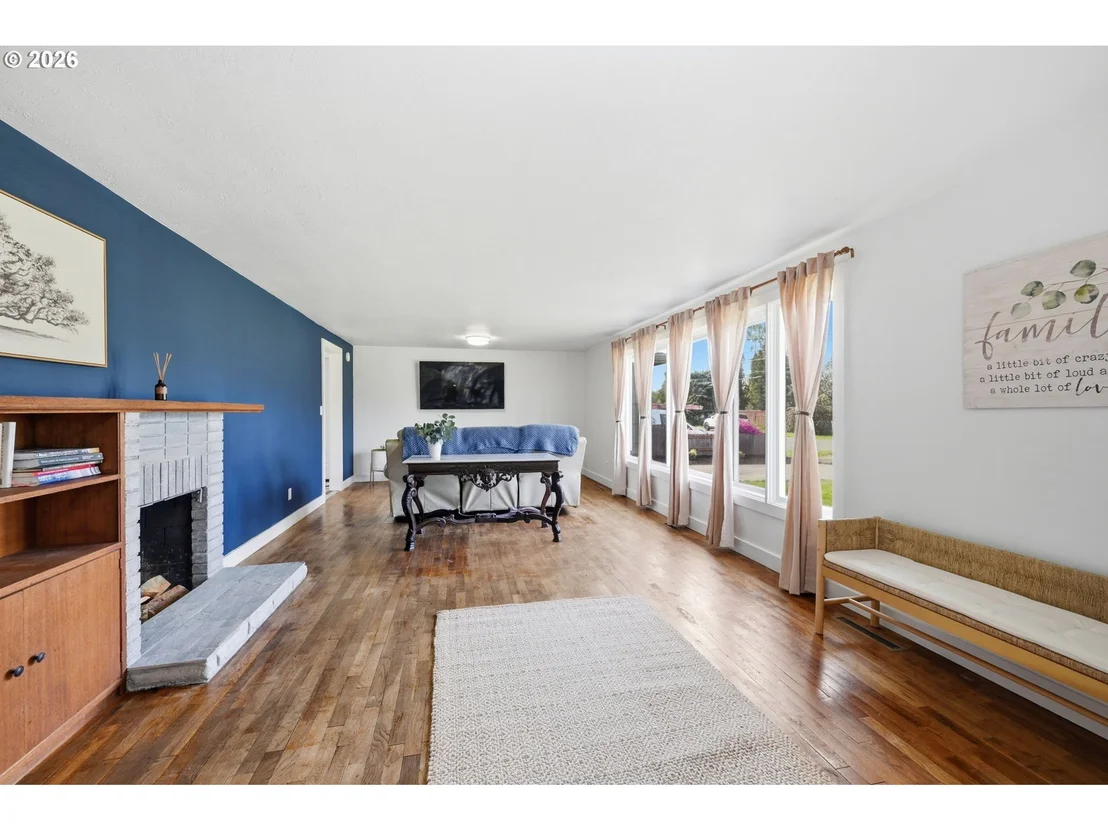 Photo of 4060 WOOD AVE