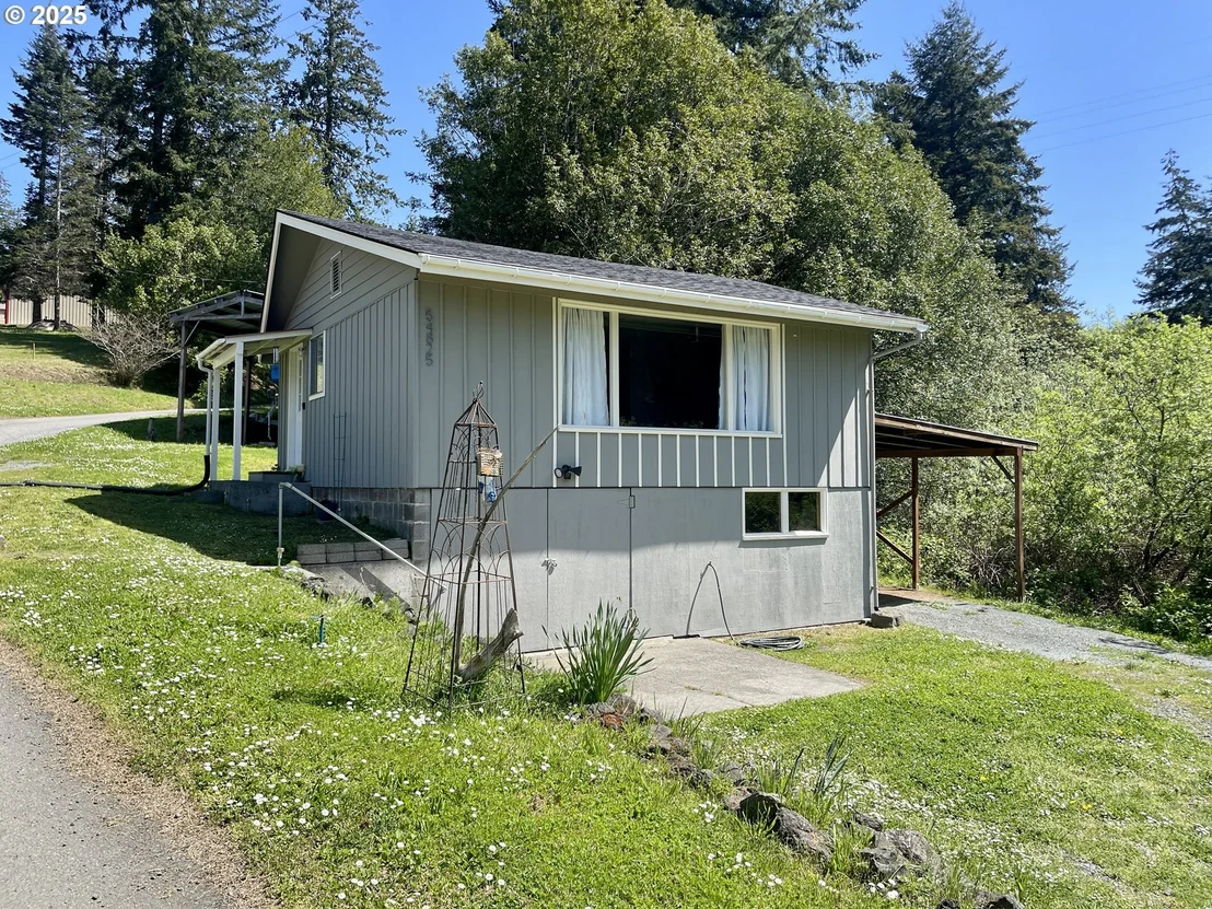 Photo of 54825 ROBINSON RD