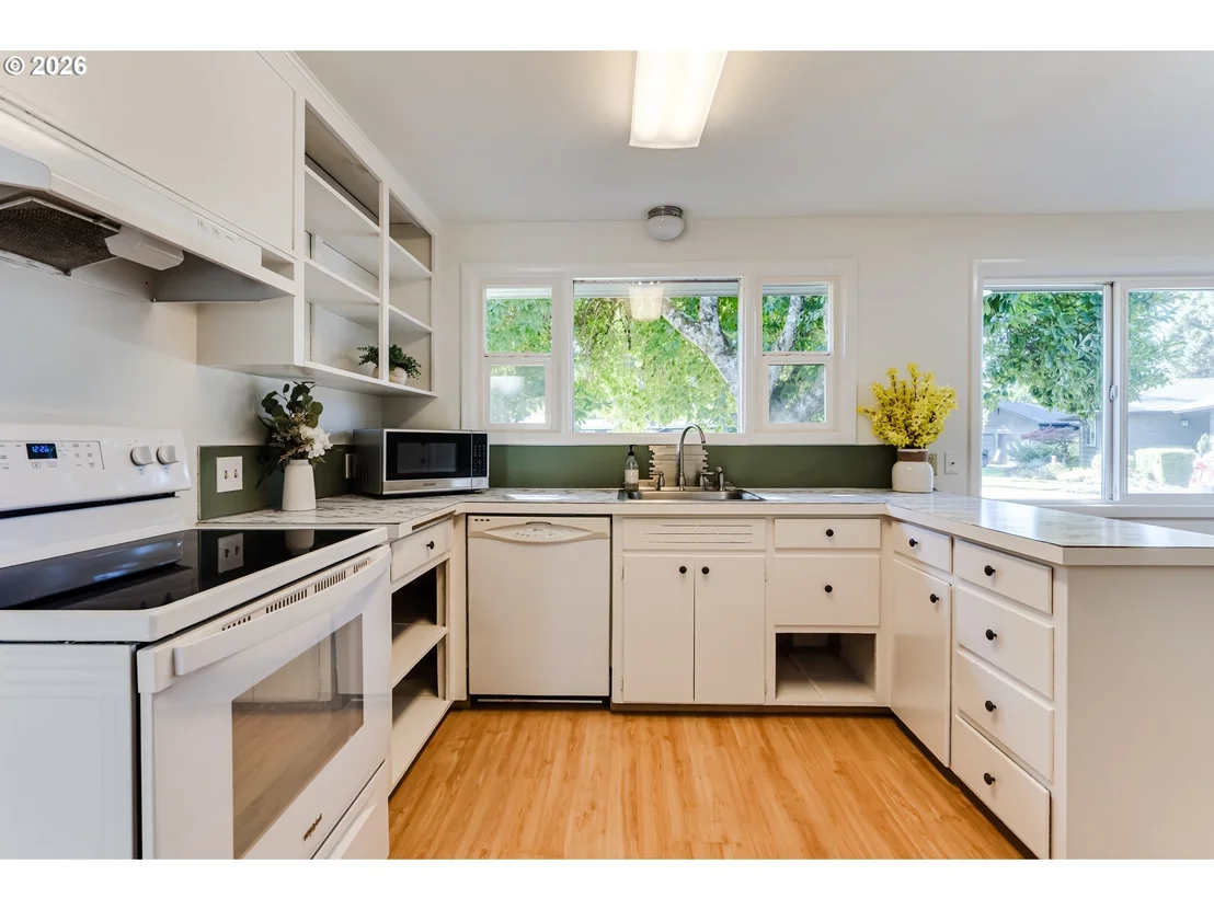 Photo of 280 REGAL CT