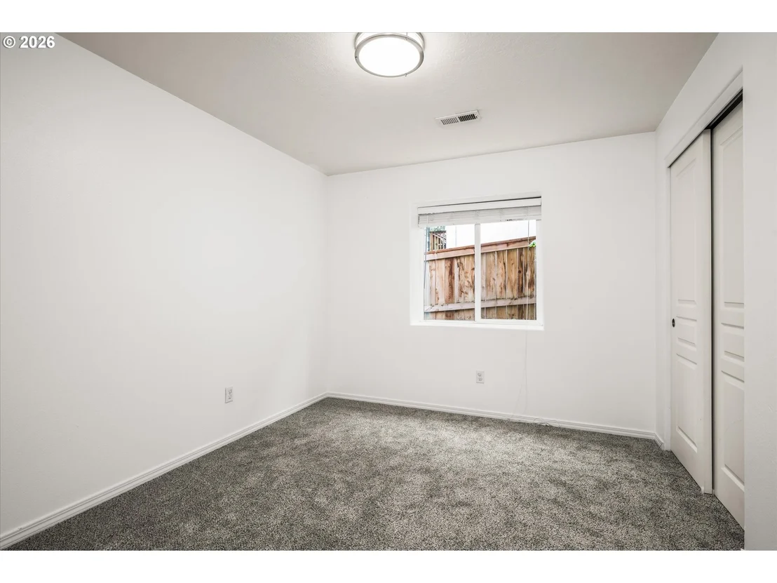 Photo of 553 S 48TH PL
