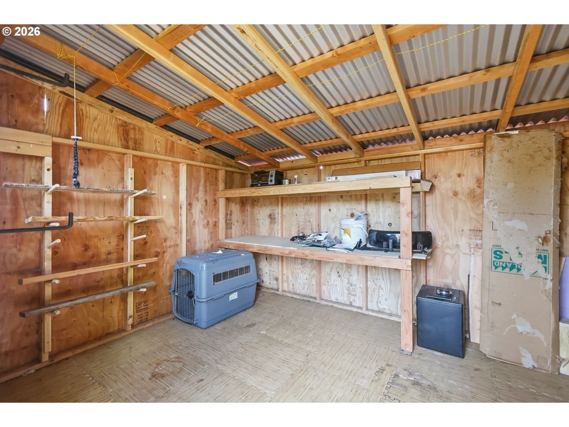 Photo of 605 KOURT DR