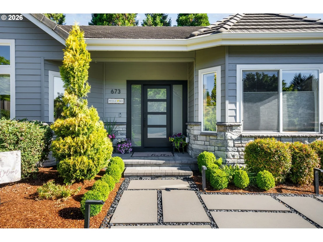 Photo of 673 SHORELINE WAY