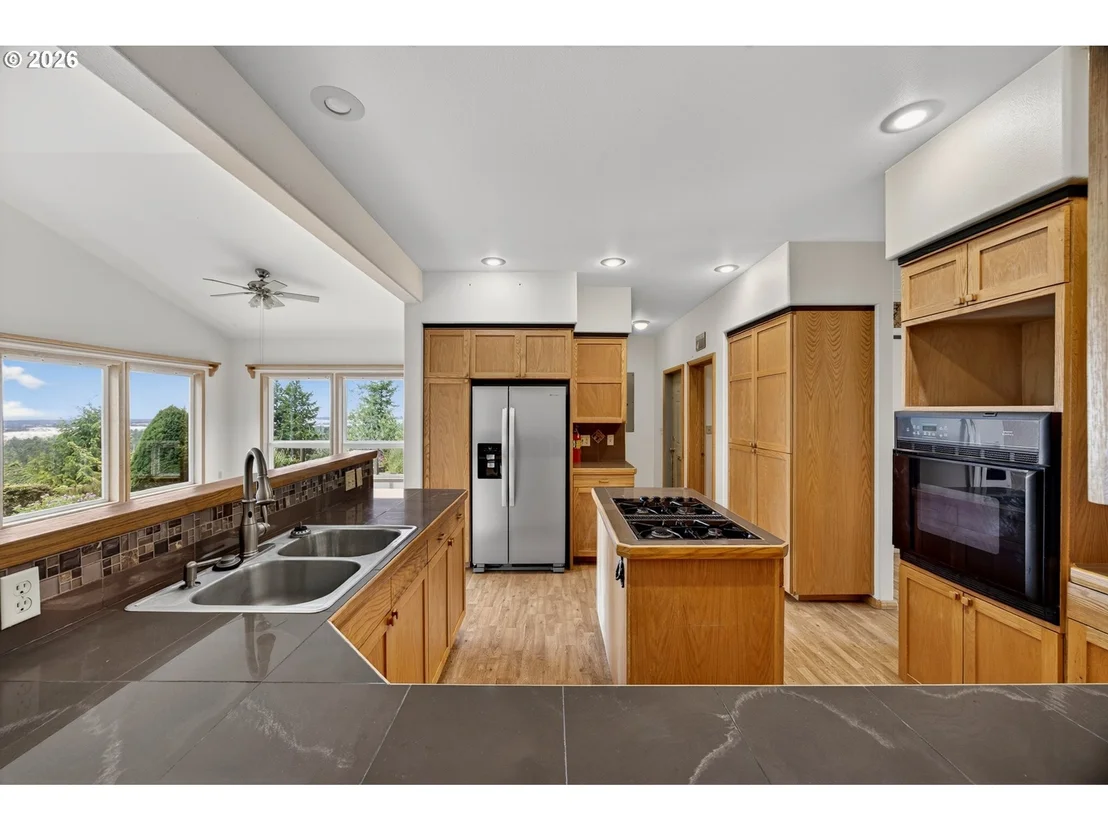 Photo of 720 KINGS AVE