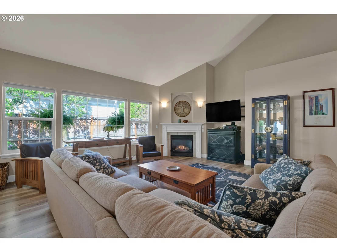 Photo of 190 NAISMITH BLVD