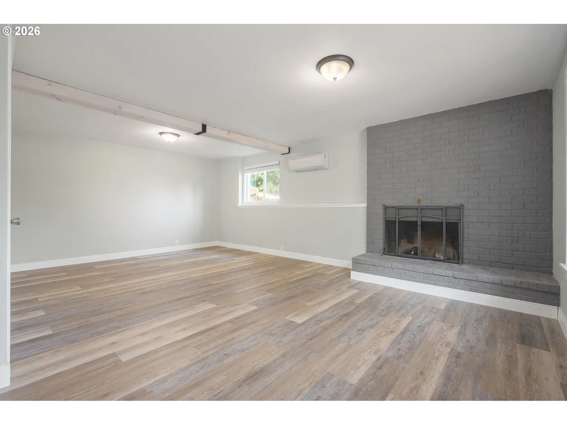 Photo of 583 LOCHMOOR PL
