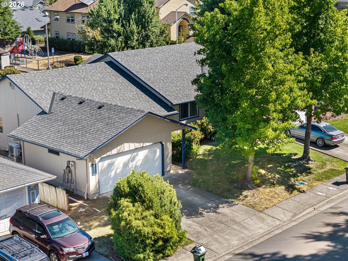 Photo of 850 E BENJAMIN AVE