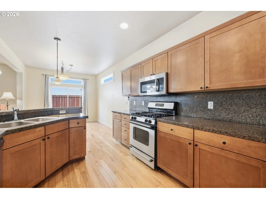 Photo of 2465 PARK VIEW DR