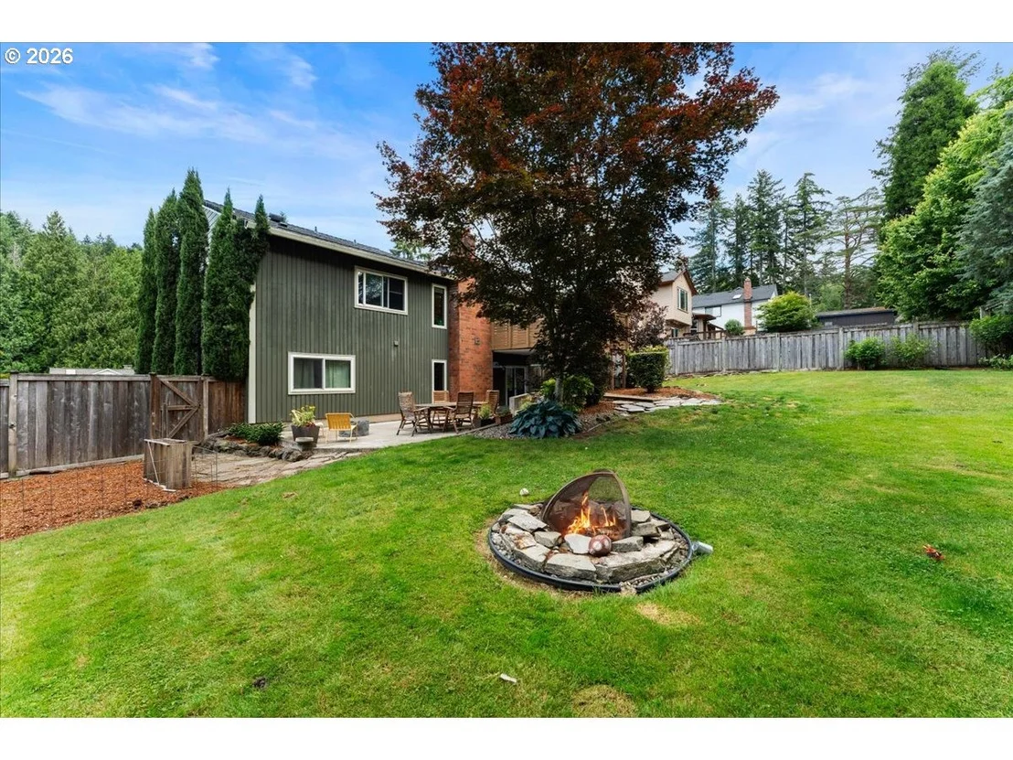 Photo of 1360 SW 19TH DR