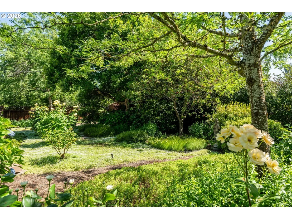Photo of 243 DARTMOOR DR