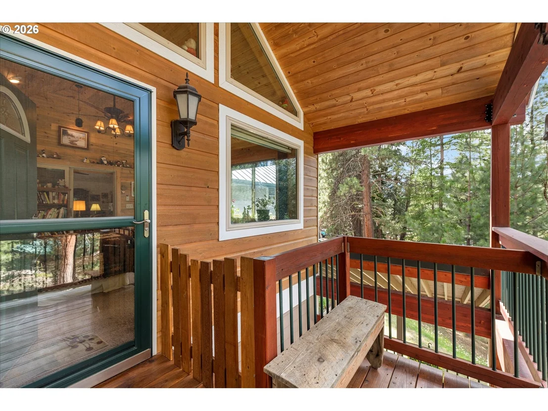 Photo of 395 BONANZA ST